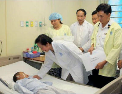 Phó Chủ tịch nước Nguyễn Thị Doan thăm con em cán bộ huyện đảo Trường Sa